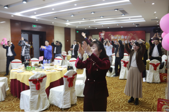 共庆吉年，共扬风帆| 斯必得公司2022迎春年会隆重举办